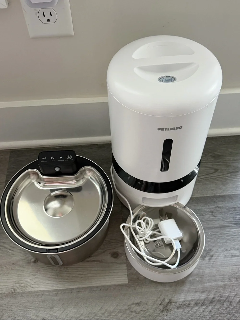 Petlibro Granary Smart Feeder and Stainless Steel Automatic Water Bowl